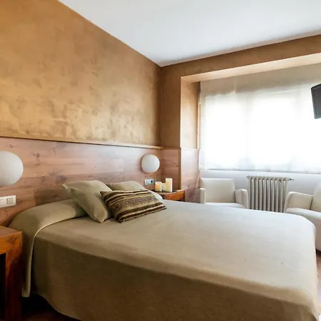 Hotel Els Cacadors De Ribes Ribes De Freser