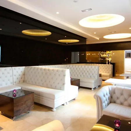 Els Cacadors De Ribes Hotell Ribes De Freser