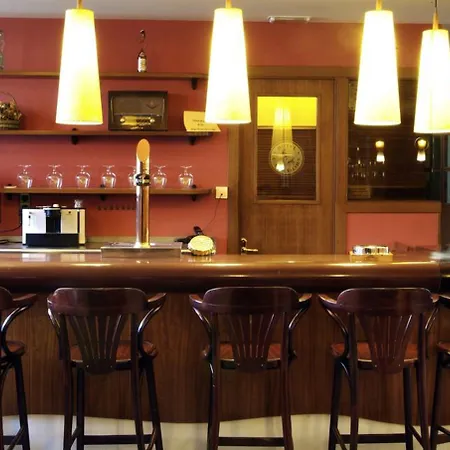 Els Cacadors De Ribes Hotell Ribes De Freser