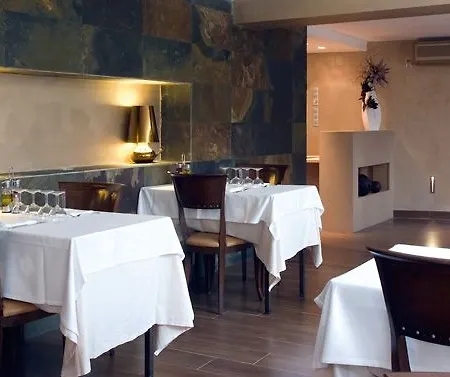 Els Cacadors De Ribes Hotell 3*